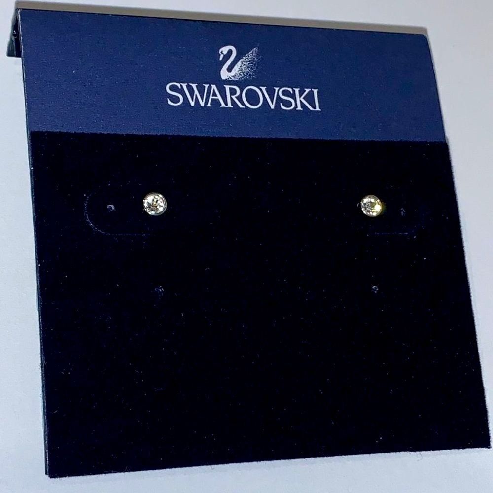 Swarovski Studs Emerald  Studded Earrings Small